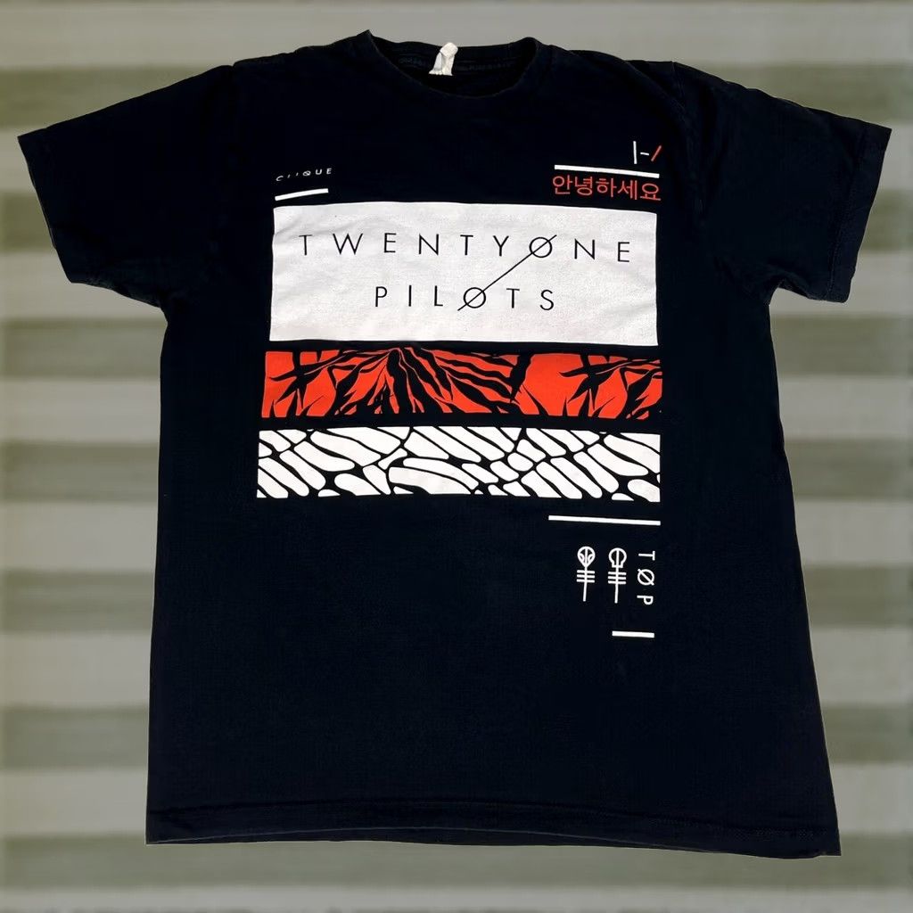 Vintage Men's Twenty One Pilots Clique T-Shirt Rock Band Music Sz M Shirt Mens Black Cotton Short Sleeve Crew Neck Brand Unbranded Size US M / EU 48-50 / 2 - 1 Thumbnail