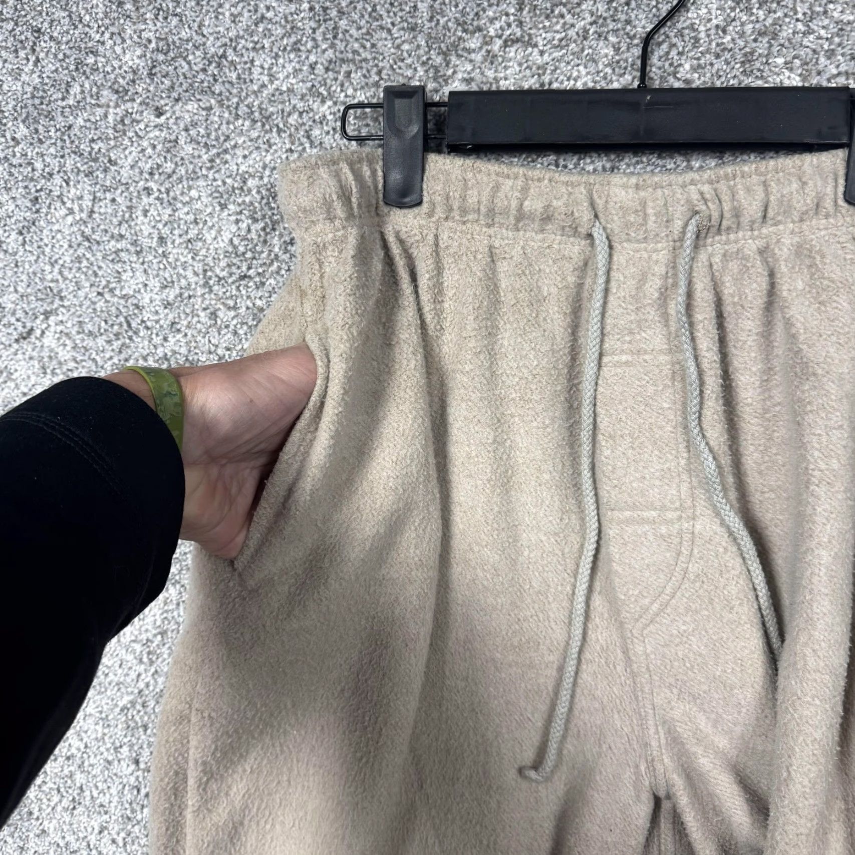 Express VINTAGE Express Athletique Sweatpants Mens M Tan Beige Lounge 90s Joggers Pockets Elastic Waist Drawstring Fleece Size US 31 - 6 Thumbnail