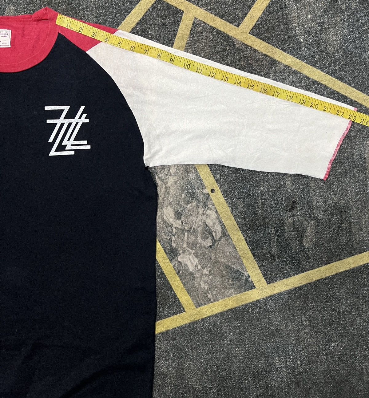 Japanese Brand 90s REAL MADHECTIC JAPAN RAGLAN TEE Size US L / EU 52-54 / 3 - 12 Thumbnail
