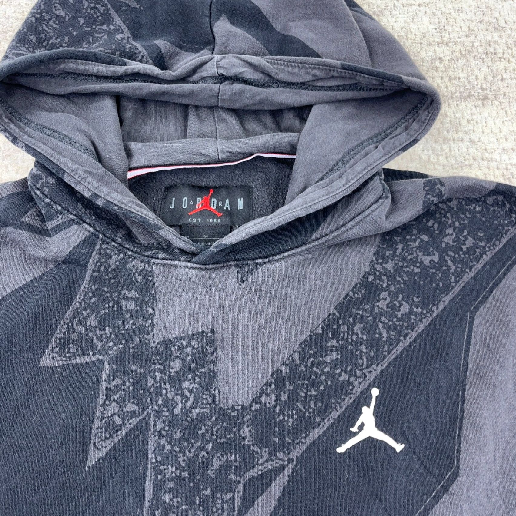 Jordan Brand Jordan Hoodie Men Medium Black Sweatshirt Zig Zag AOP All Over Retro Adult Size US M / EU 48-50 / 2 - 5 Thumbnail