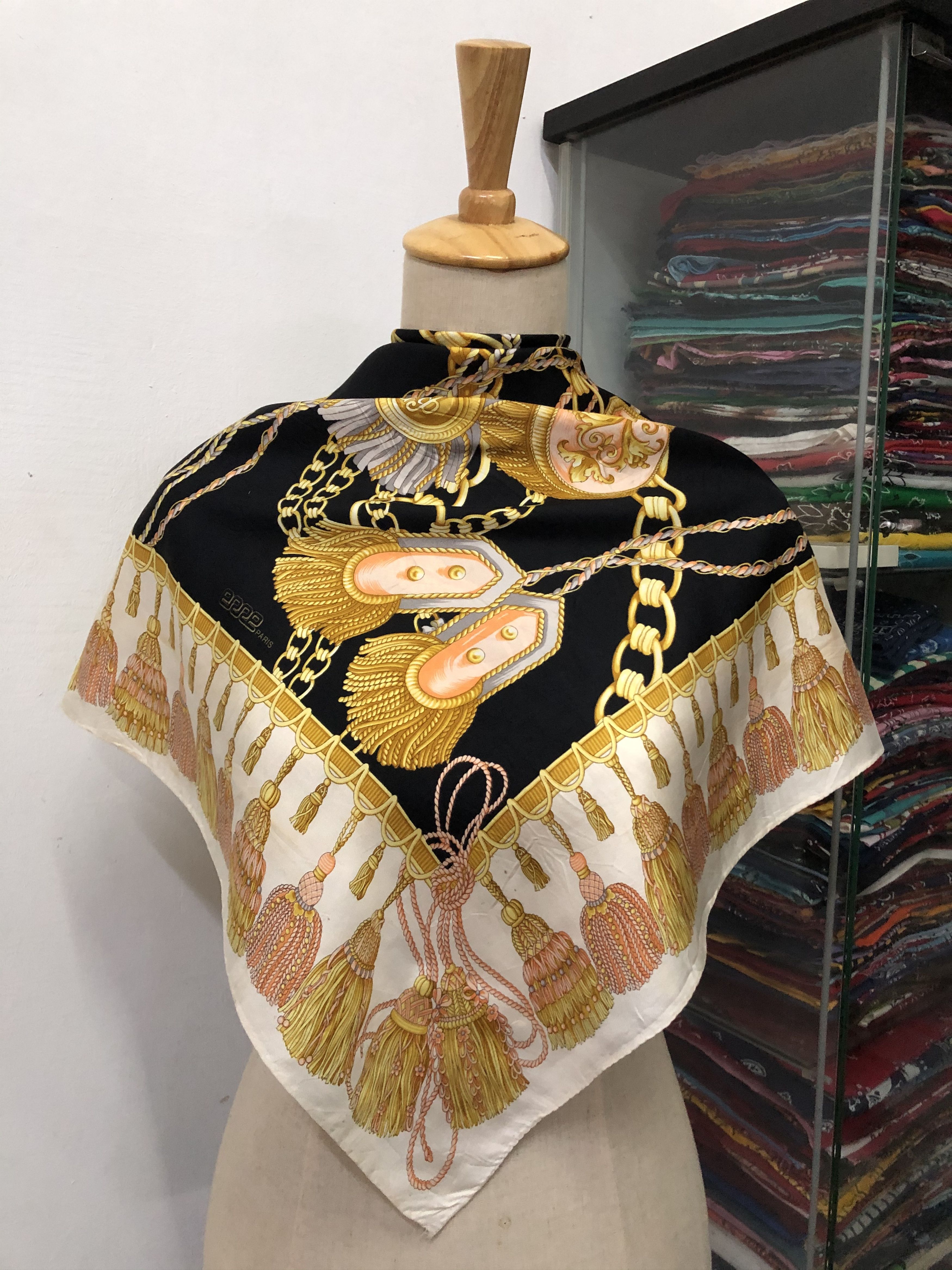 Vintage Vintage Silk Scarf Size ONE SIZE - 1 Thumbnail