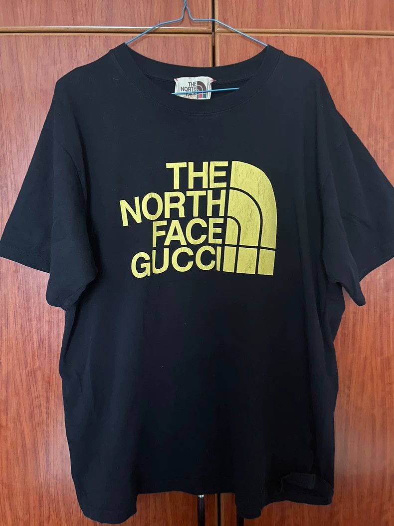 Gucci Gucci North Face Black Short Sleeve Shirt Size US S / EU 44-46 / 1 - 1 Thumbnail