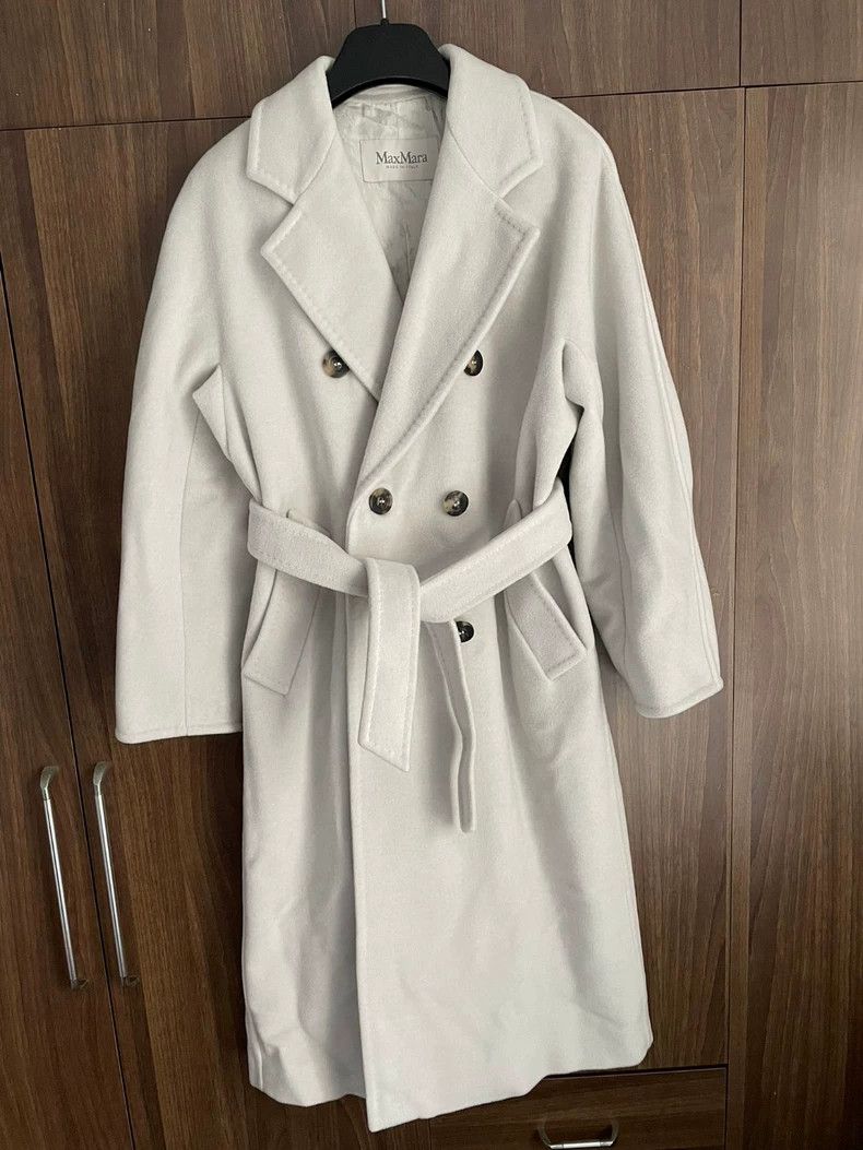 Max Mara Maxmara 101801 Light Gray Coat Size US M / EU 48-50 / 2 - 1 Thumbnail