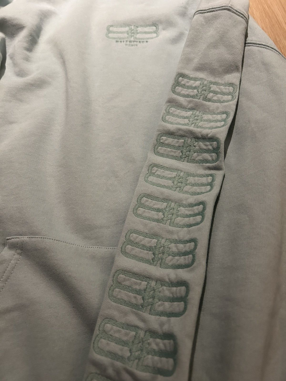Balenciaga Balenciaga Paris Hoodie Size US XS / EU 42 / 0 - 4 Thumbnail