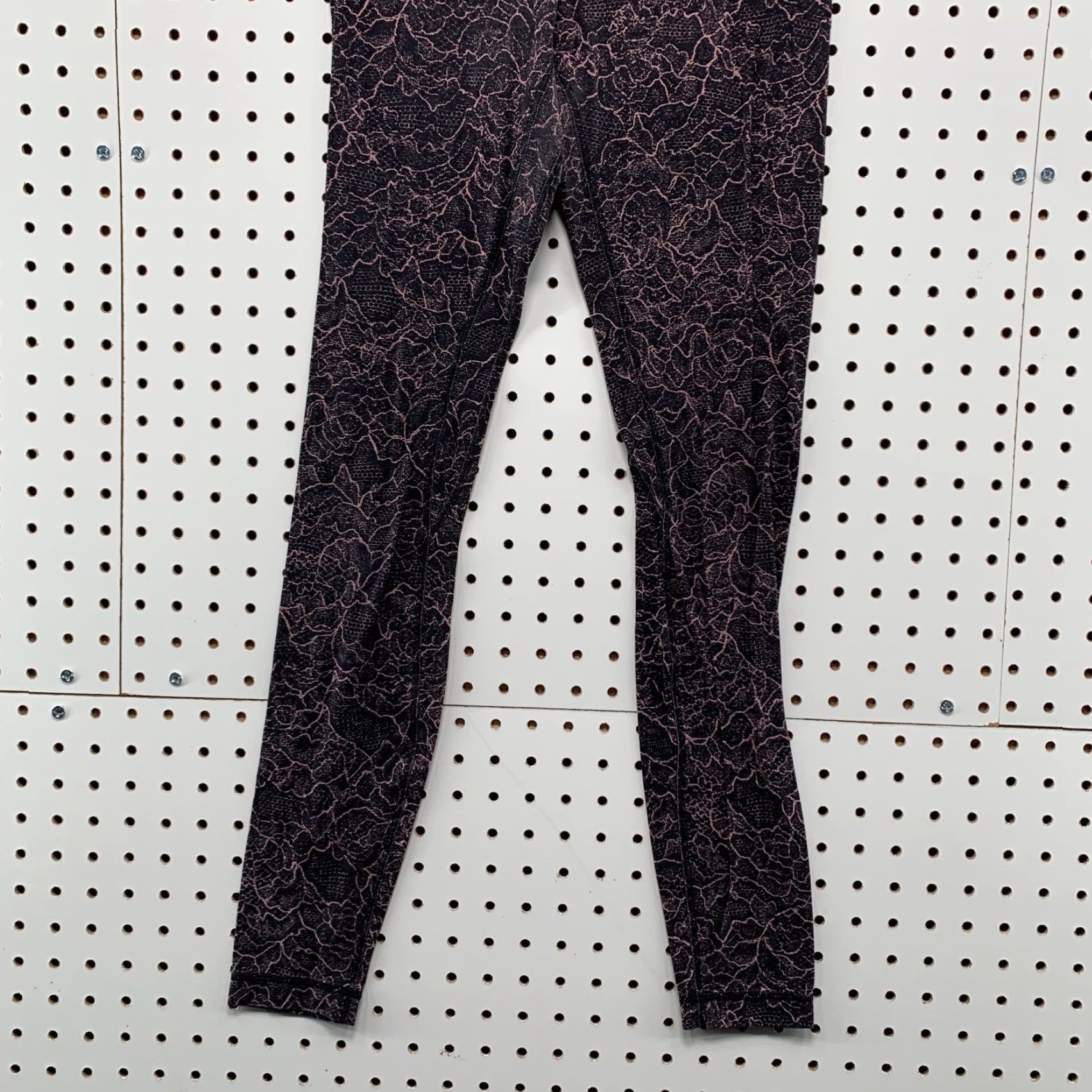 Lululemon VINTAGE Lululemon Align Leggings Womens Size 4 Black Purple Yoga Skinny Ankle 24x28 Size 27" / US 4 / IT 40 - 5 Thumbnail