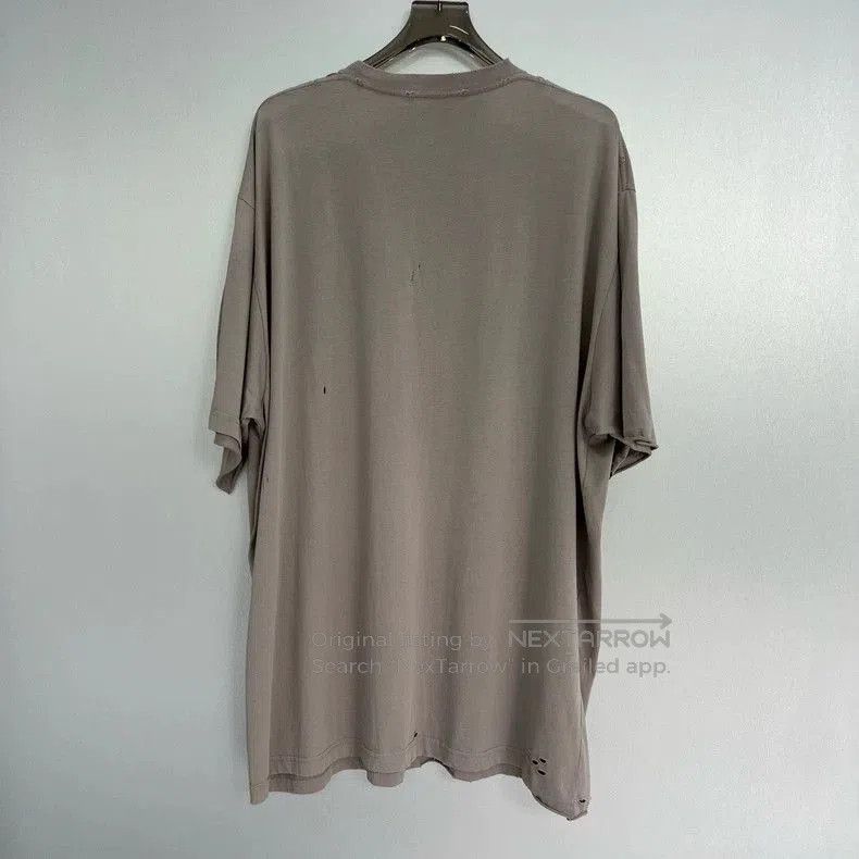 Balenciaga Balenciaga Distressed BB Logo Short Sleeve. Size US L / EU 52-54 / 3 - 4 Thumbnail