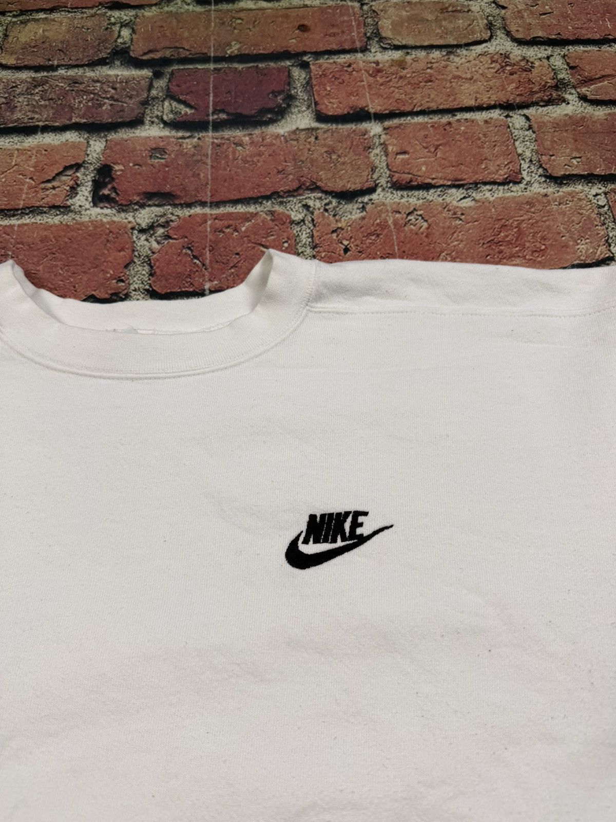 Nike Vintage Nike Mini Swoosh Spell Out Crewneck Sweatshirt 80s Size US L / EU 52-54 / 3 - 6 Thumbnail