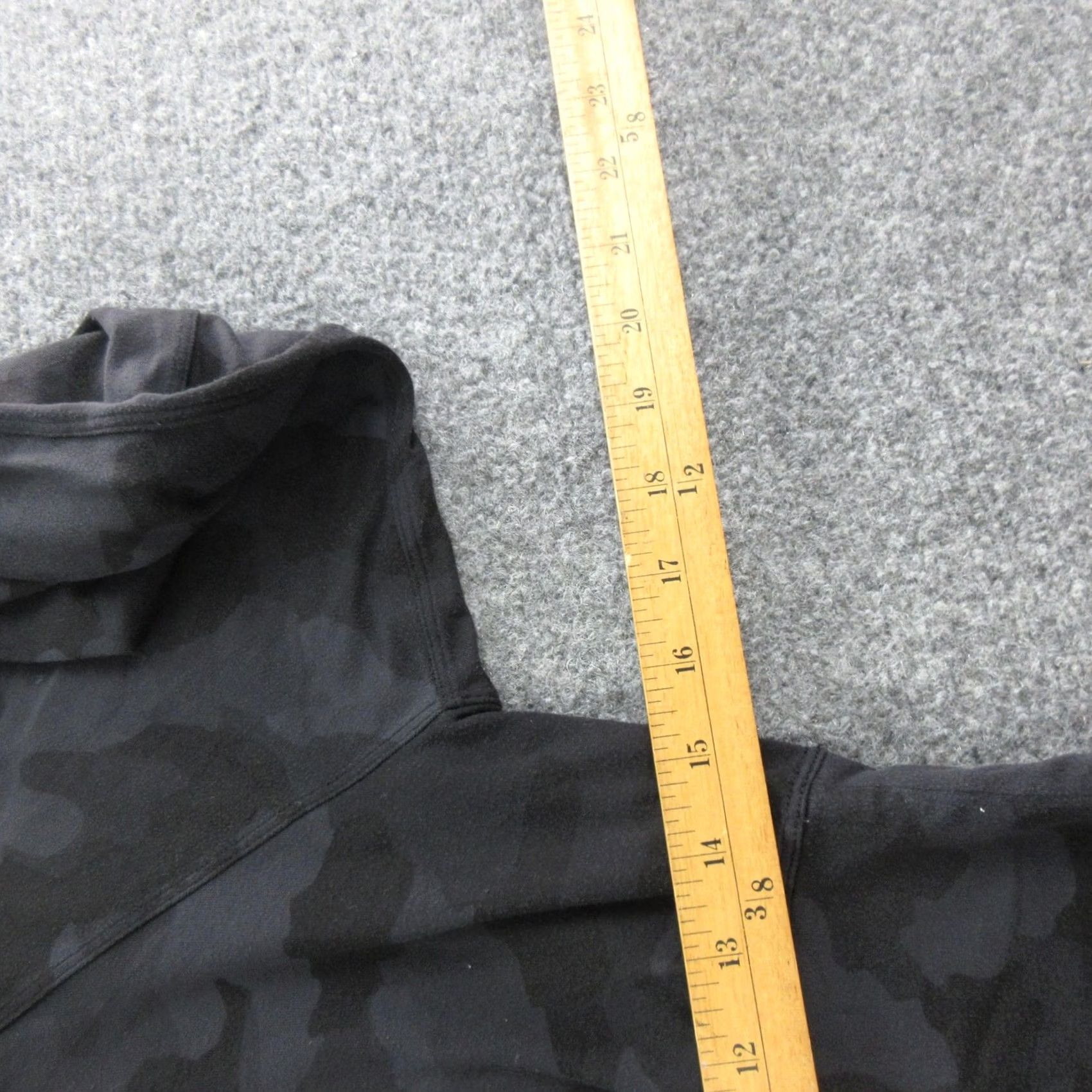 Lululemon Lululemon Pullover Womens 2 Gray Camo 1/4 Zip Long Sleeve Top Yoga Shirt Size XS / US 0-2 / IT 36-38 - 4 Thumbnail