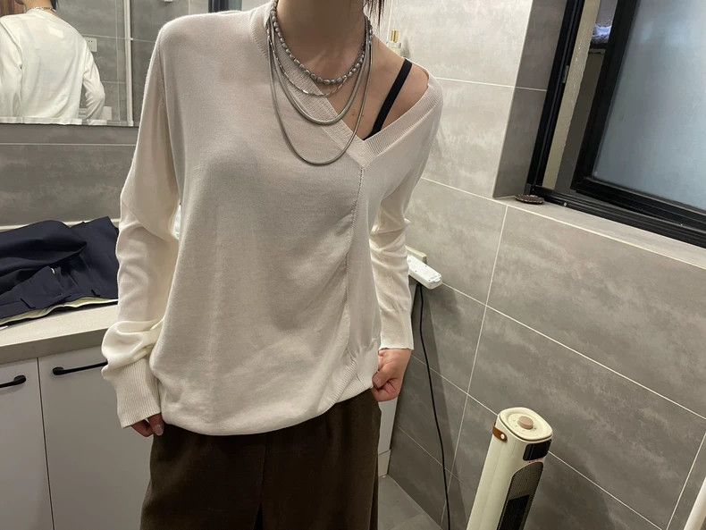 Maison Margiela Maison Margiela My own white label asymmetrical knitted to Size M / US 6-8 / IT 42-44 - 1 Thumbnail