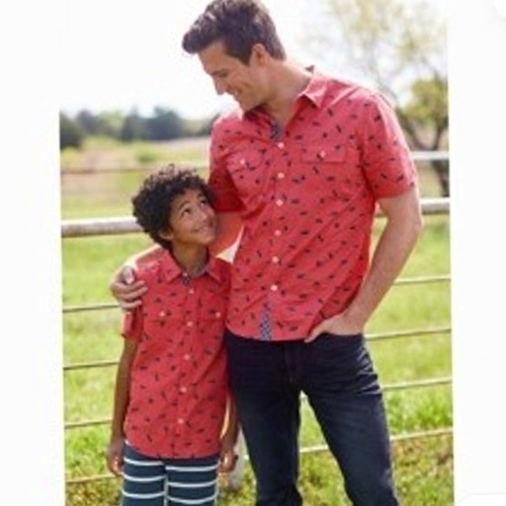 Vintage Matilda Jane X Joanna Gaines Red Horse Print Button-Up Shirt Size L Men Short Sleeve Collared, Casual, Vintage? No Size US L / EU 52-54 / 3 - 2 Thumbnail