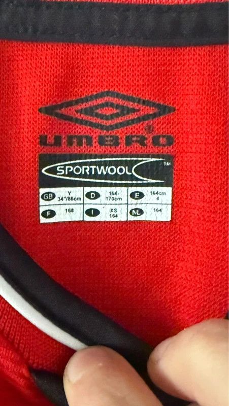 Umbro Manchester United Home 2000–2002 Size US S / EU 44-46 / 1 - 4 Thumbnail