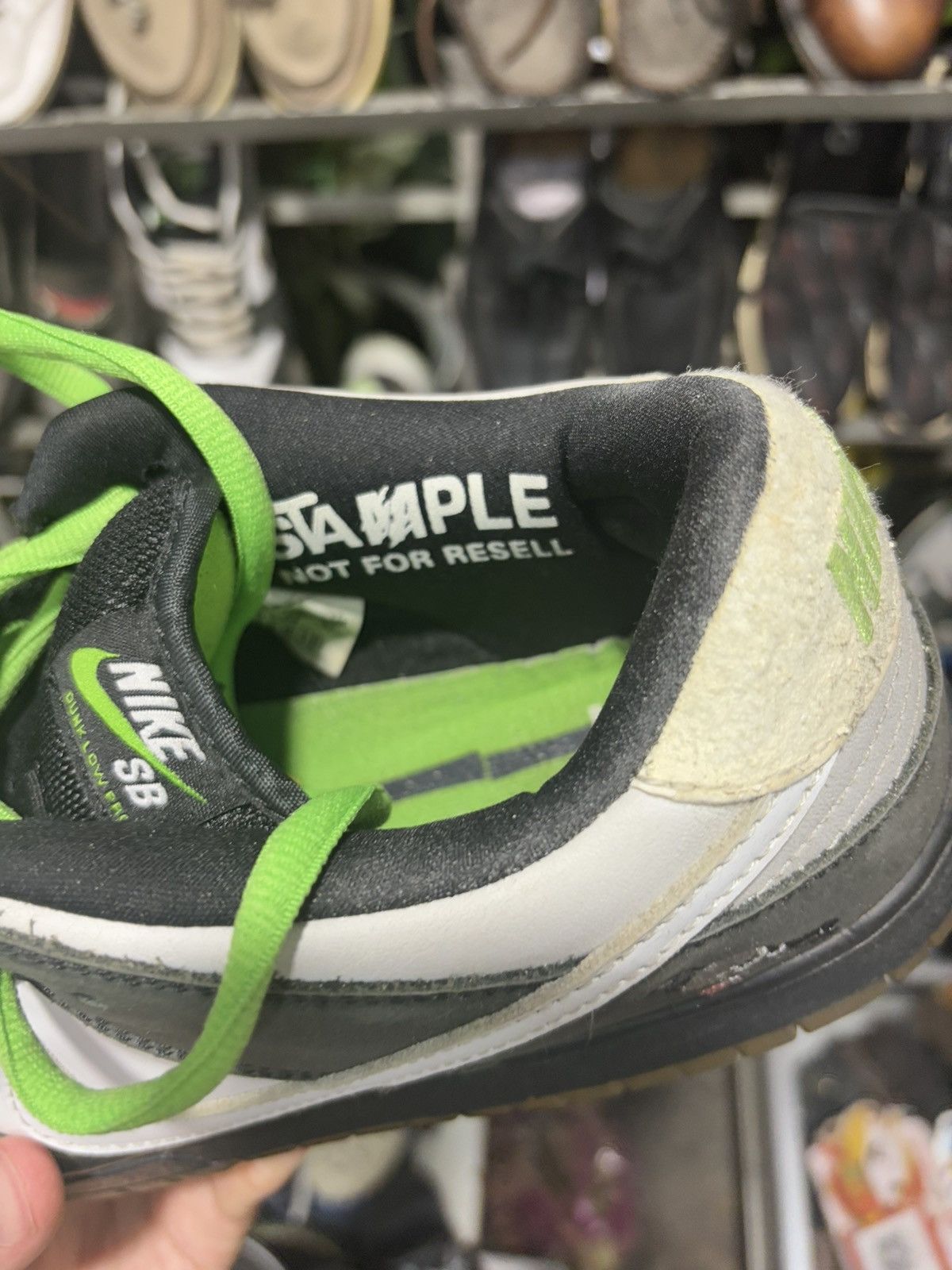 Nike × Staple Nike SB x Staple Dunk Low Panda Pigeon Size US 10 / EU 43 - 3 Thumbnail