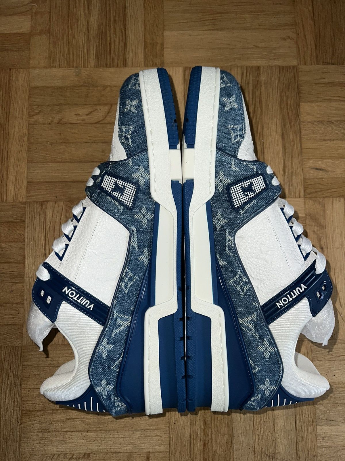 Louis Vuitton LV TRAINER DENIM/LEATHER Size US 11 / EU 44 - 2 Thumbnail