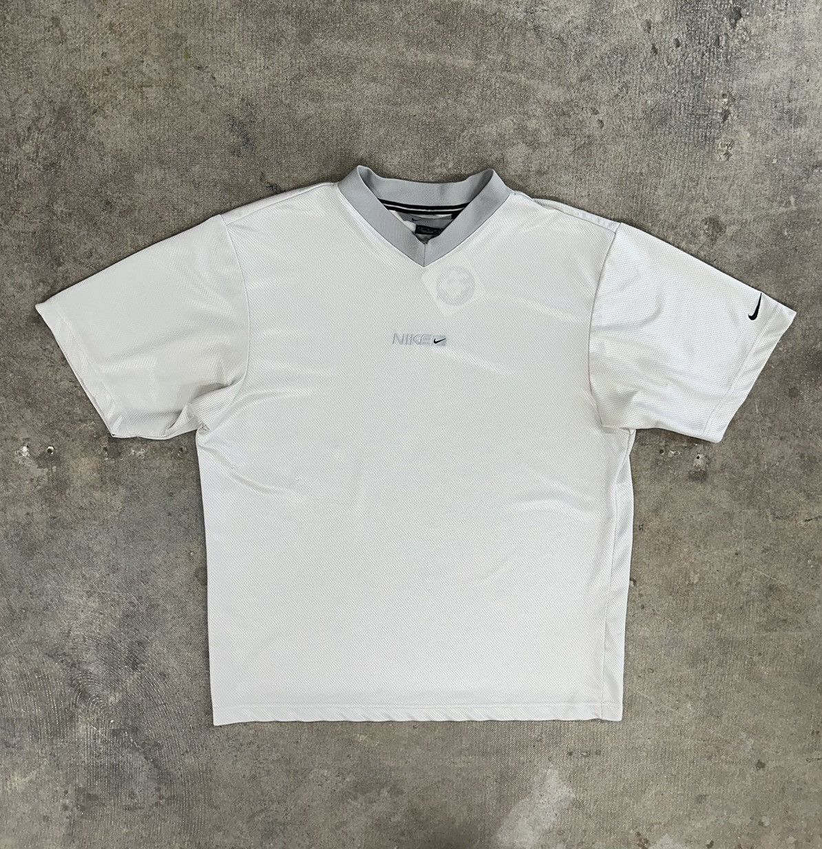 Nike × Vintage Crazy Y2K Nike Mid Logo Mesh Soccer Jersey Size US M / EU 48-50 / 2 - 1 Thumbnail