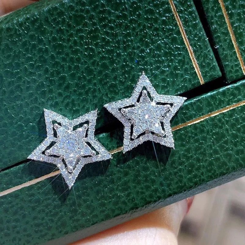 Diamond Earrings x Jewelry Zirconia Crystal Star Stud Earring (1Pairs in Silver, Men's