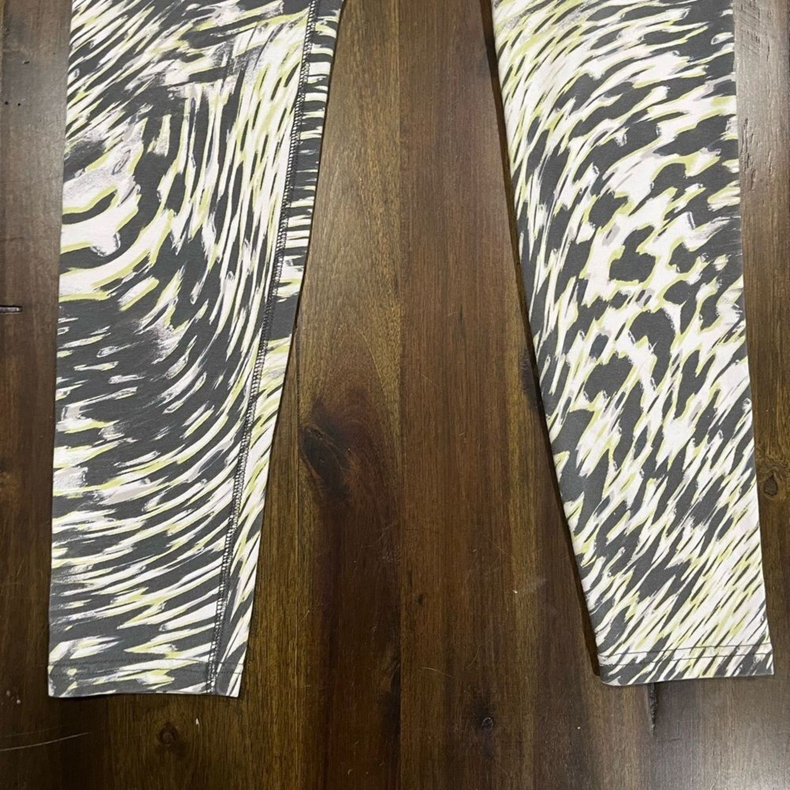 Nike Nike Womens Leg-A-See Windblur Leggings Abstract Size M Size 28" / US 6 / IT 42 - 2 Thumbnail