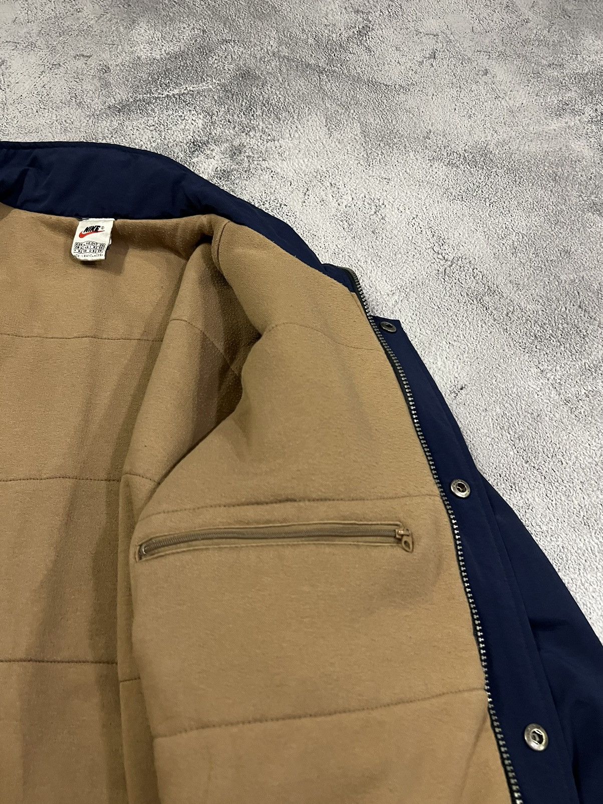 Nike × Vintage Vintage Y2k Nike Nylon Big Swoosh Jacket 00’s Size US L / EU 52-54 / 3 - 12 Thumbnail