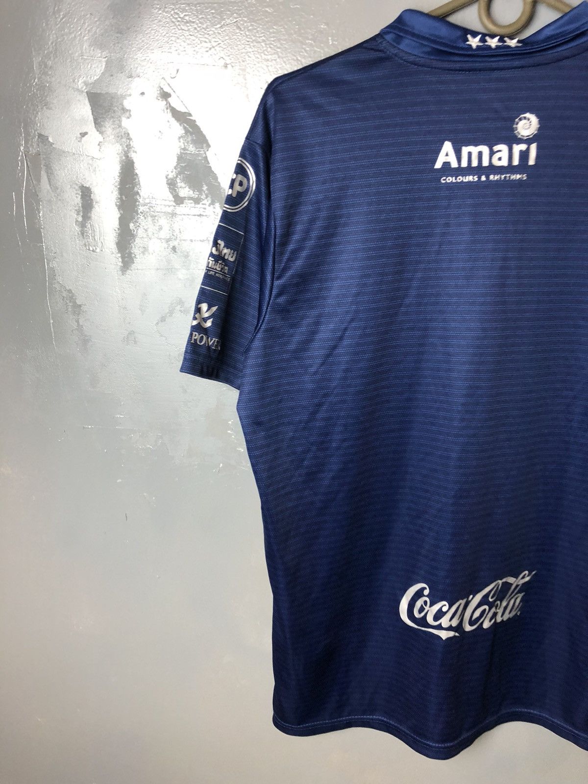 Other Men’s soccer jersey Buriram United size L Size US L / EU 52-54 / 3 - 11 Thumbnail