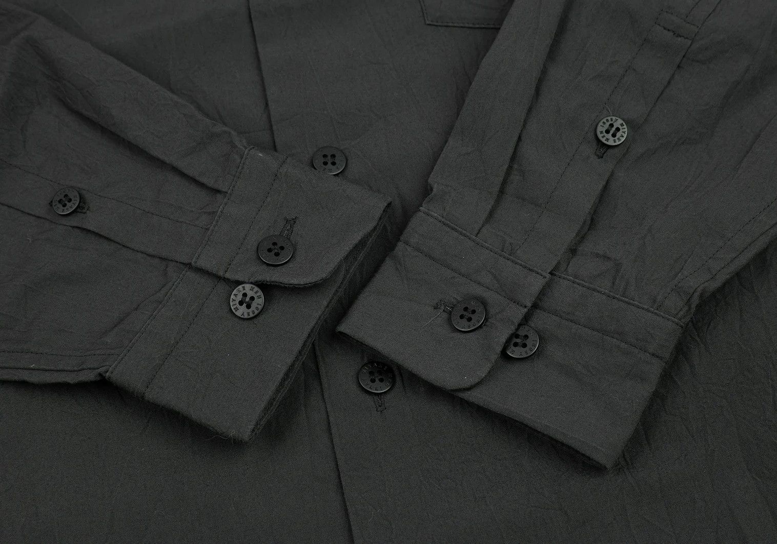 Issey Miyake Poly Cotton Wrinkle-Processed Shirt in Charcoal Size US S / EU 44-46 / 1 - 8 Thumbnail
