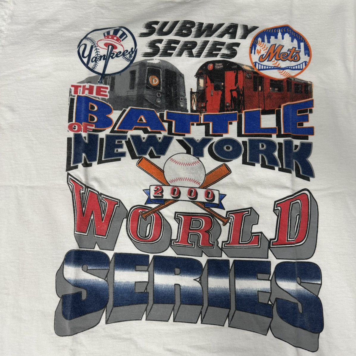 Vintage VINTAGE NY YANKEES VS. NY METS 2000 WORLD SERIES TEE WHITE Size US XL / EU 56 / 4 - 3 Thumbnail