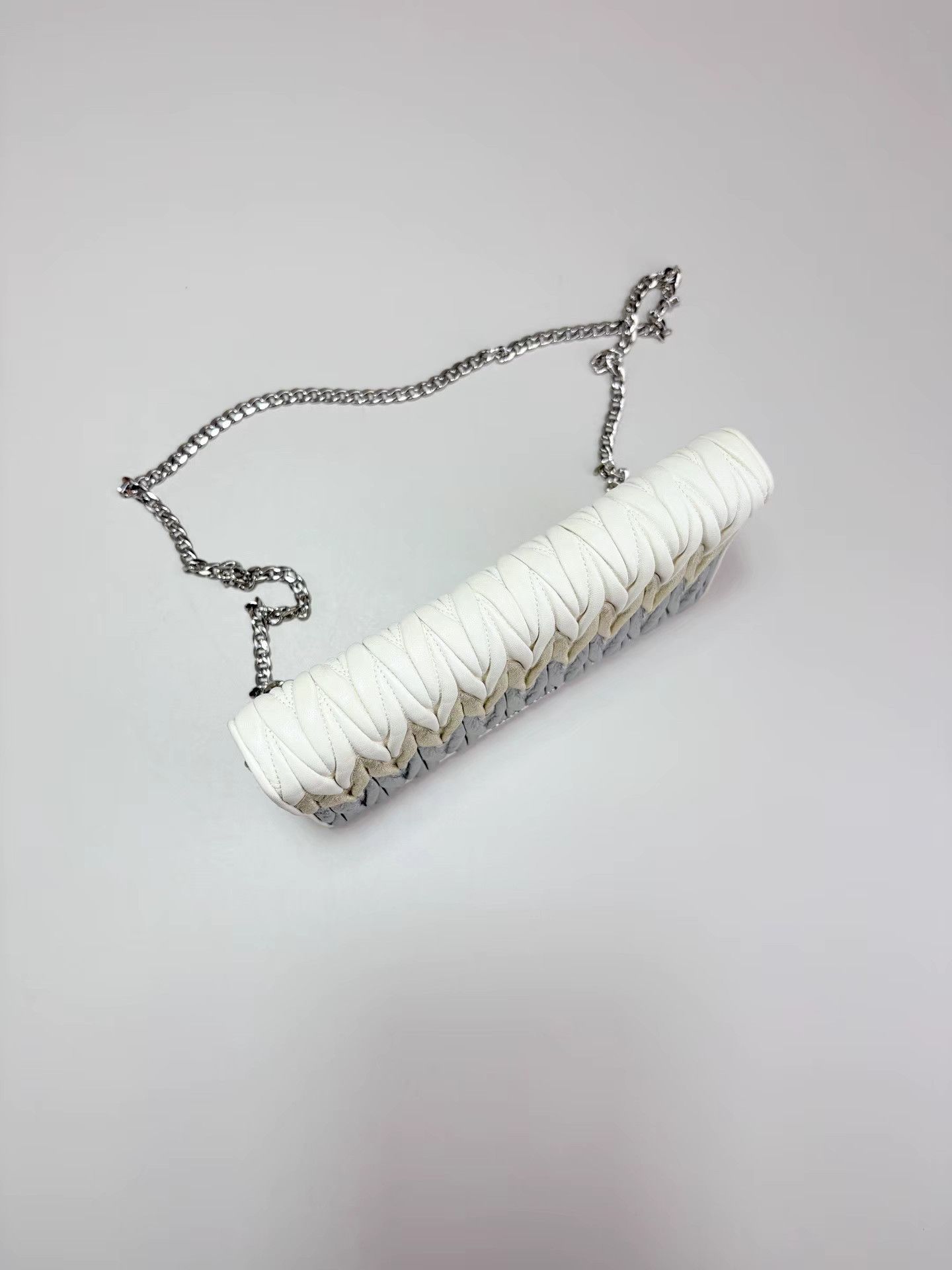 Miu Miu MIUMIU Lambskin Pleated Crossbody & Shoulder Bag Size ONE SIZE - 4 Thumbnail