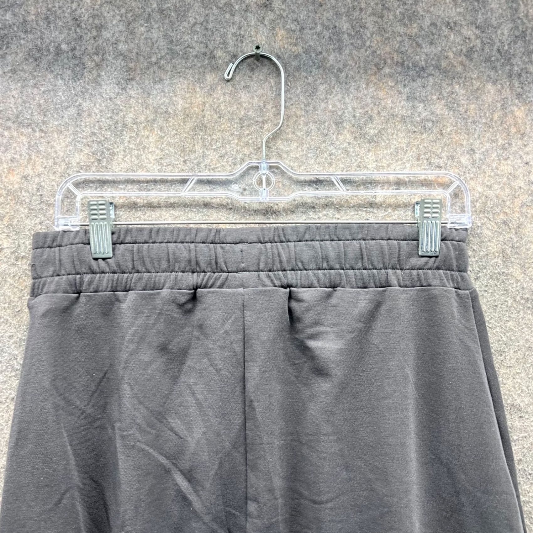 Under Armour Under Armour Sweatpants Women S Gray Athletic Jogger Stretch UA Tapered Regular Inseam 23 in Pockets Size 28" / US 6 / IT 42 - 4 Thumbnail