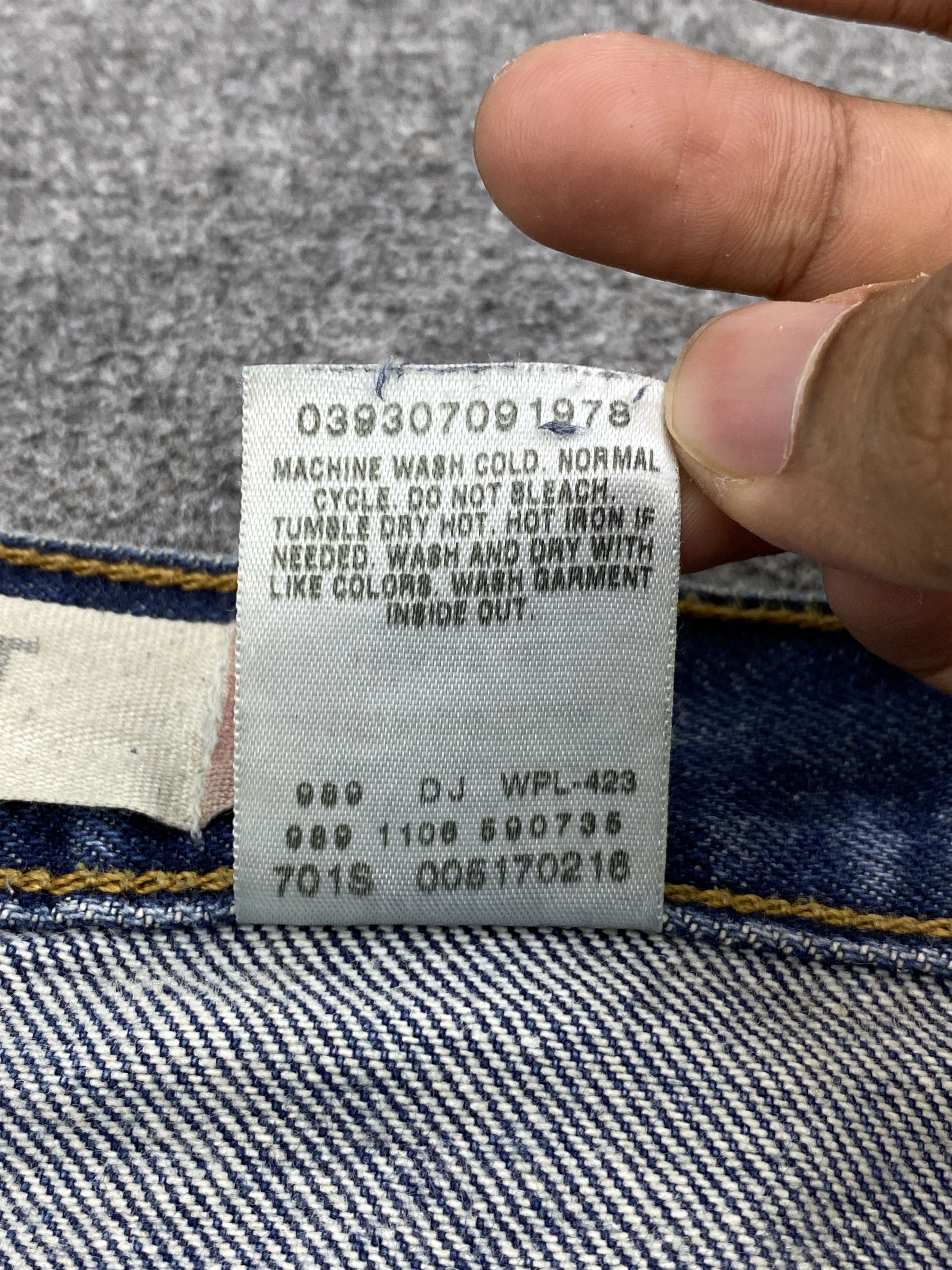 Levi's Distressed Vintage Levis 517 Flared Bootcut Denim DP2607 Size US 42 / EU 58 - 9 Thumbnail