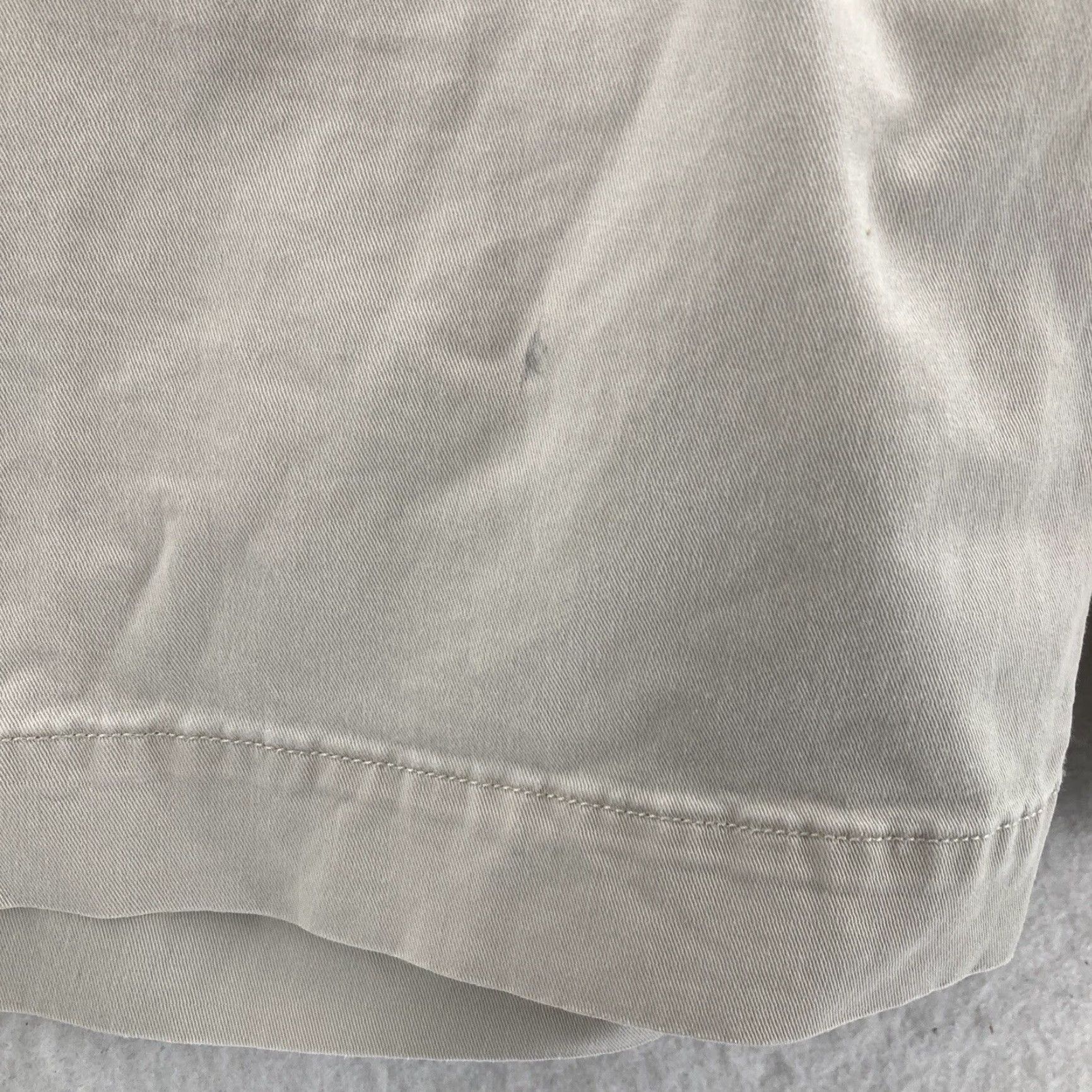 Polo Ralph Lauren Polo Ralph Lauren Chino Shorts Mens 32 Ivory Canvas Belt Loops 5-Pocket Regular Fit Casual 8" Inseam Size US XS / EU 42 / 0 - 6 Thumbnail