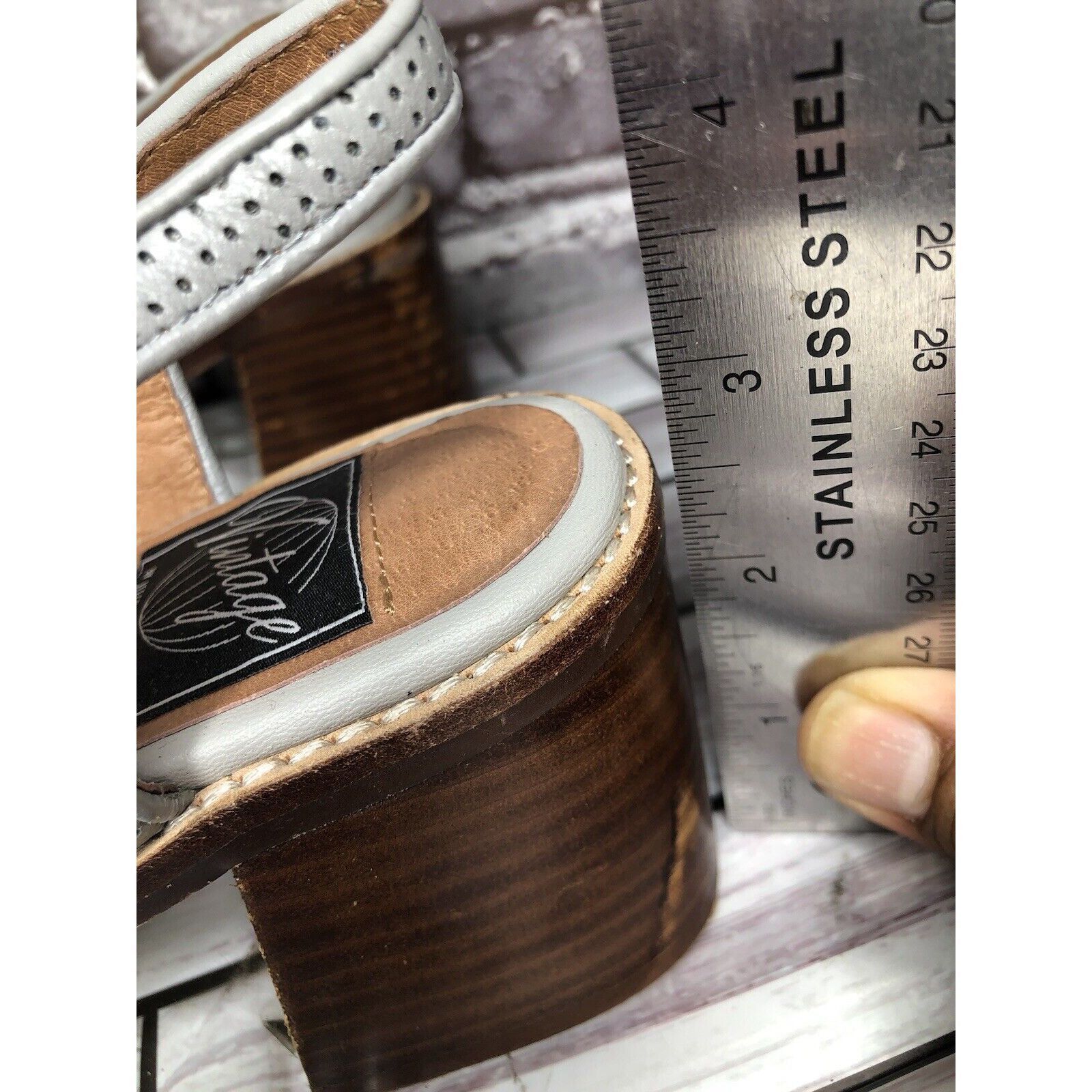 Jeffrey Campbell Vintage Jeffrey Campbell White Cap Gray Leather Perforated S Size US 7 / IT 37 - 15 Thumbnail