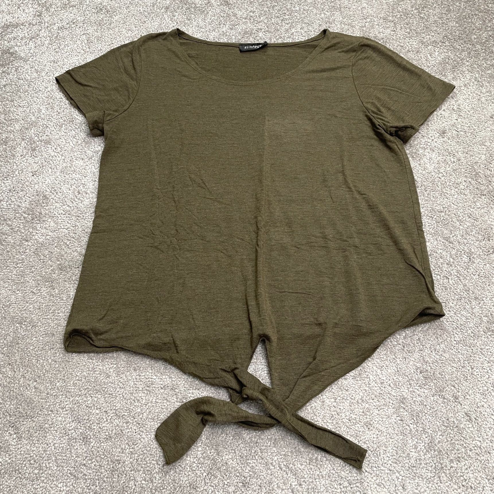 Vintage Elizabeth Blouse Shirt Womens Large Army Green Short Sleeve Round Neck Tie Front Casual Knit Rayon Regular Size L Clothing Size L / US 10 / IT 46 - 2 Thumbnail