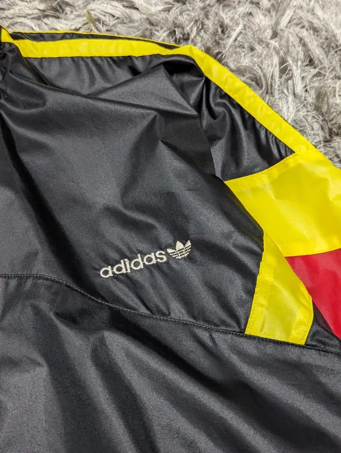 Vintage 90s Adidas Windbreaker Jacket Nylon Sweater Hoodie