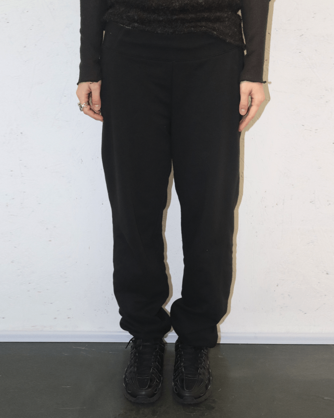 Hussein Chalayan Puma by Hussein Chalayan Shala Curve MB Pants Black Size 27" / US 4 / IT 40 - 2 Thumbnail