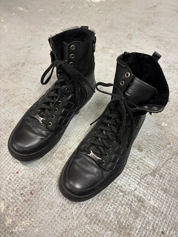 Versace × Vintage 2000s Versace Black Leather Quilted High Sneakers Size US 7 / EU 40 - 3 Thumbnail