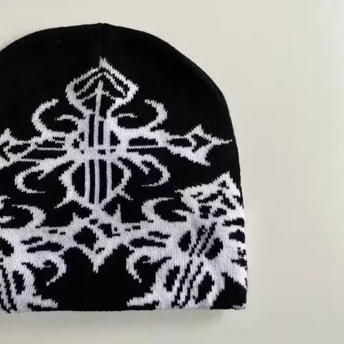 Designer × Japanese Brand Y2K 2000s grunge gothic punk cross cozy black white beanie Size ONE SIZE - 3 Thumbnail