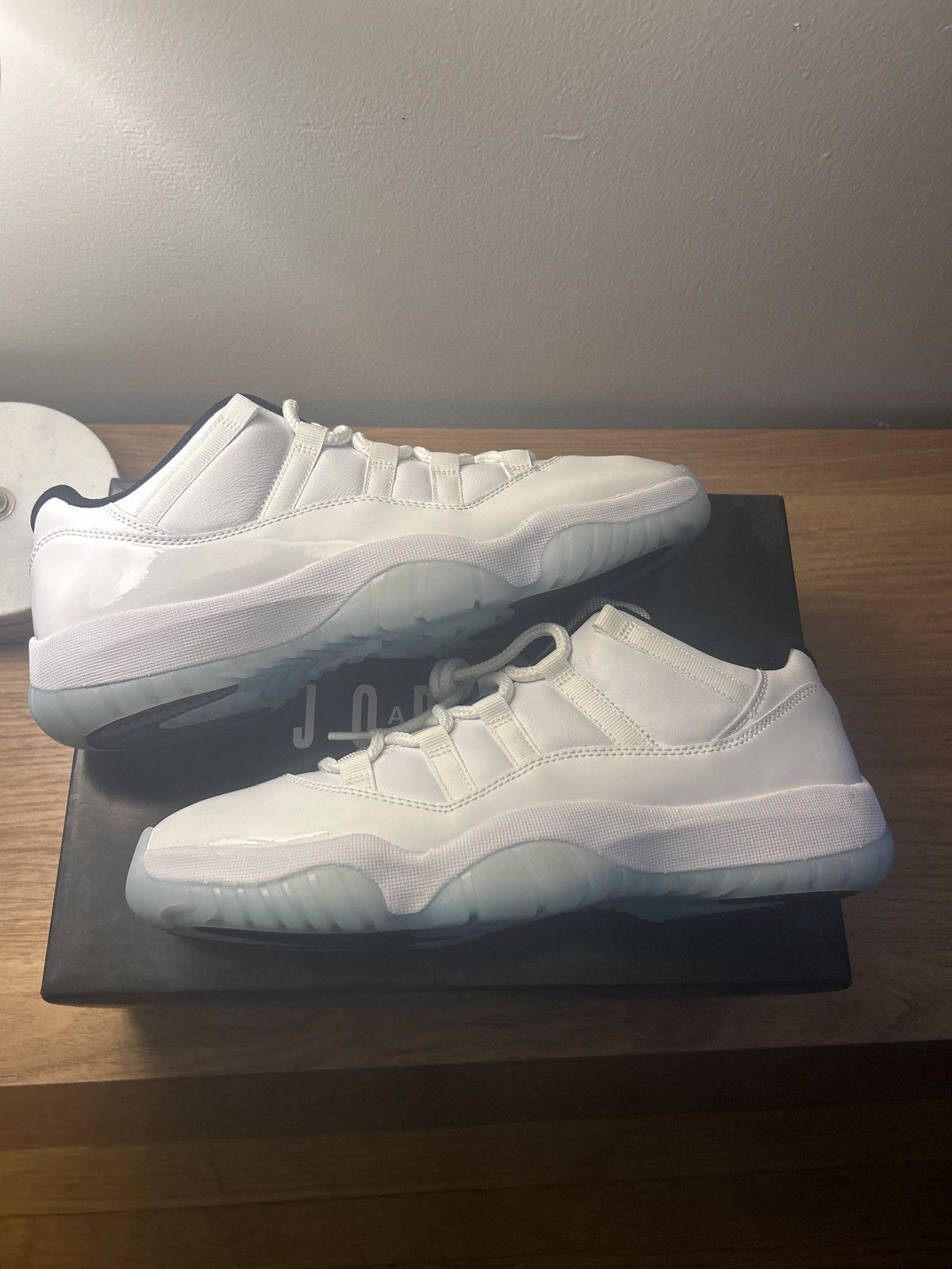 Jordan Brand Jordan 11 low legend blue 10.5 Size US 10.5 / EU 43-44 - 2 Thumbnail