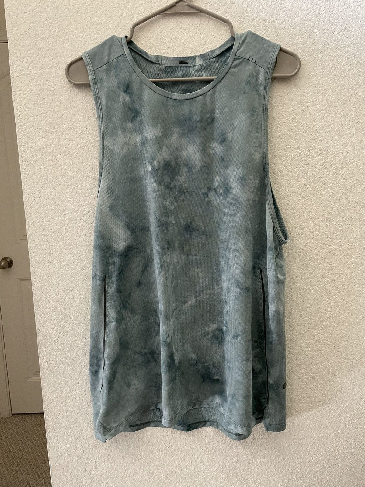 Lululemon Lululemon workout top Size M / US 6-8 / IT 42-44 - 1 Thumbnail