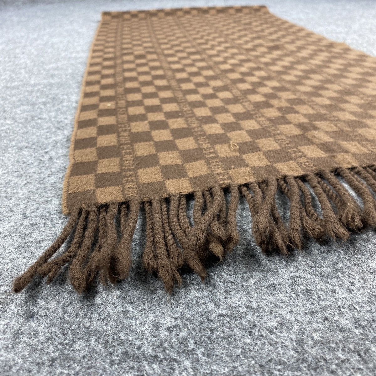 Fendi Fendi Scarf # D345 # Muffler # Neckwear Size ONE SIZE - 6 Thumbnail