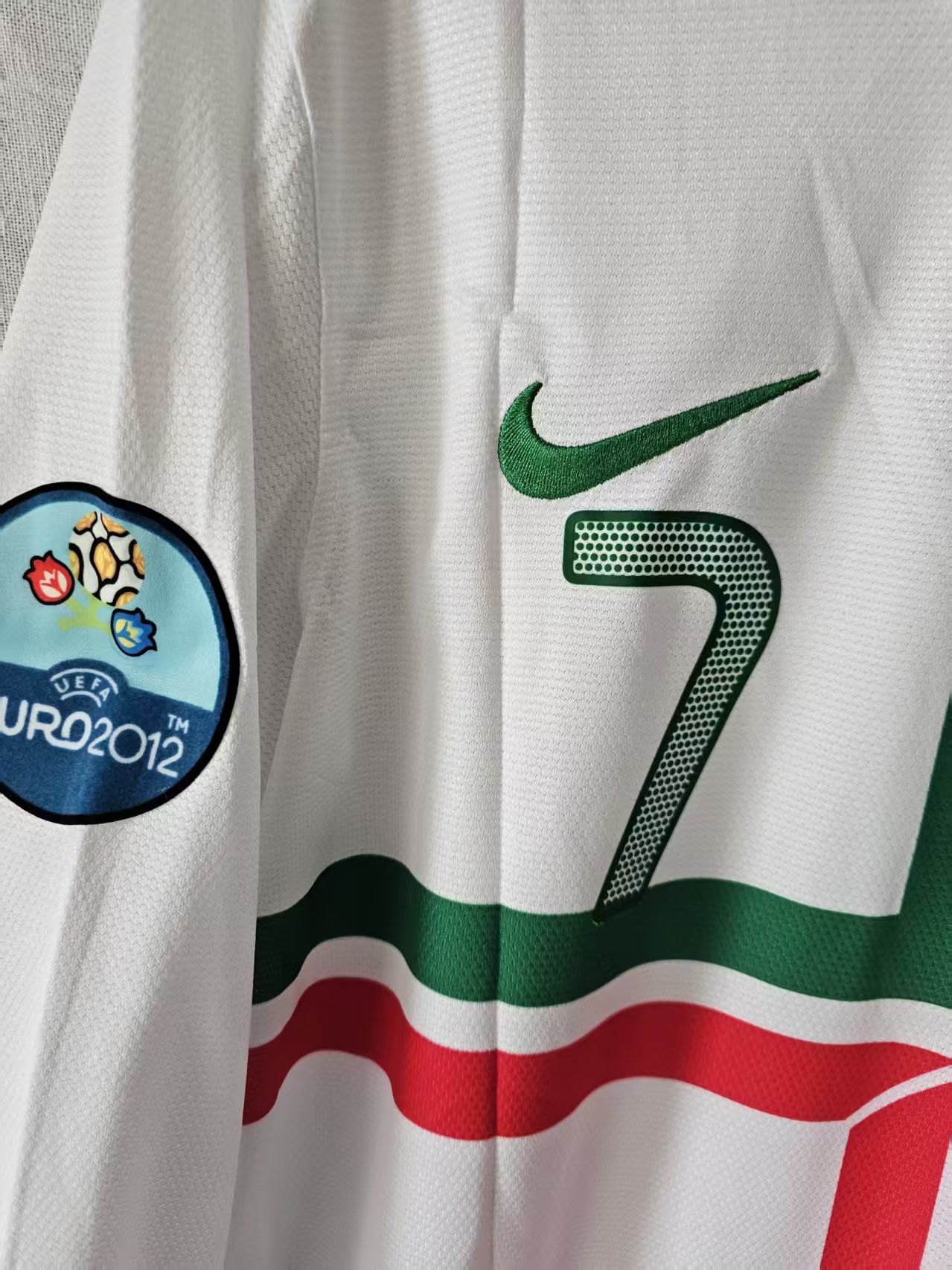 Other 2012 Euro Portugal 7 C Ronaldo Jersey Longsleeve Size US XL / EU 56 / 4 - 3 Thumbnail