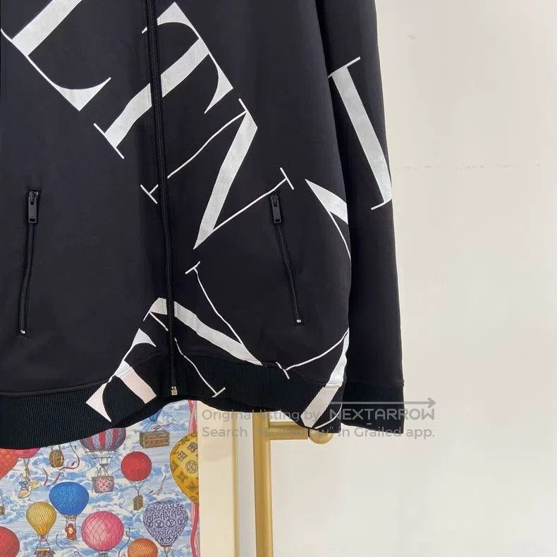 Valentino Valentino Letter logo jacket Size M / US 6-8 / IT 42-44 - 4 Thumbnail