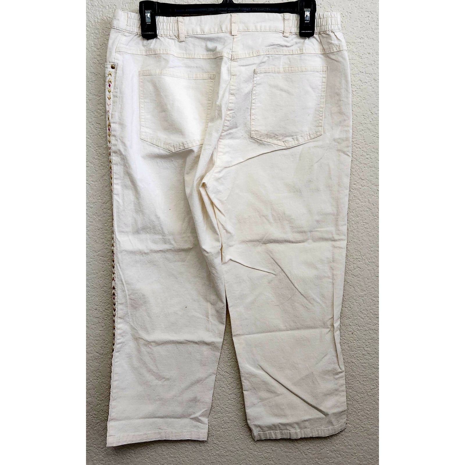 Other Ruby Rd. Cream Embroidered Side Seams Cropped Pants 8 Size 30" / US 8 / IT 44 - 3 Thumbnail