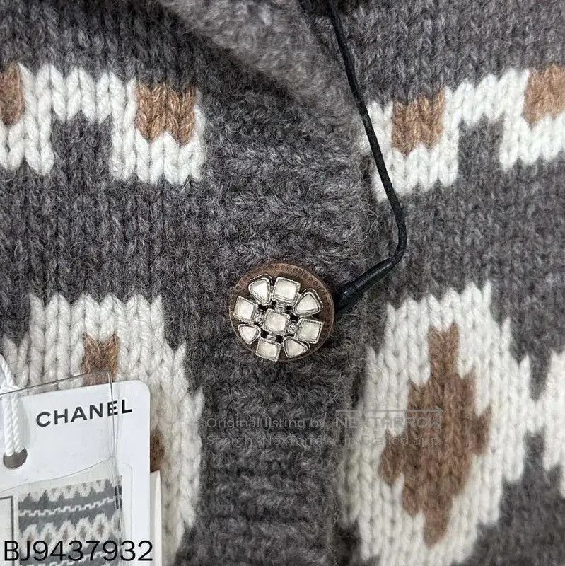 Chanel Chanel Brown Knit Dress with Pattern . Size XXS / US 00 / IT 34 - 9 Thumbnail
