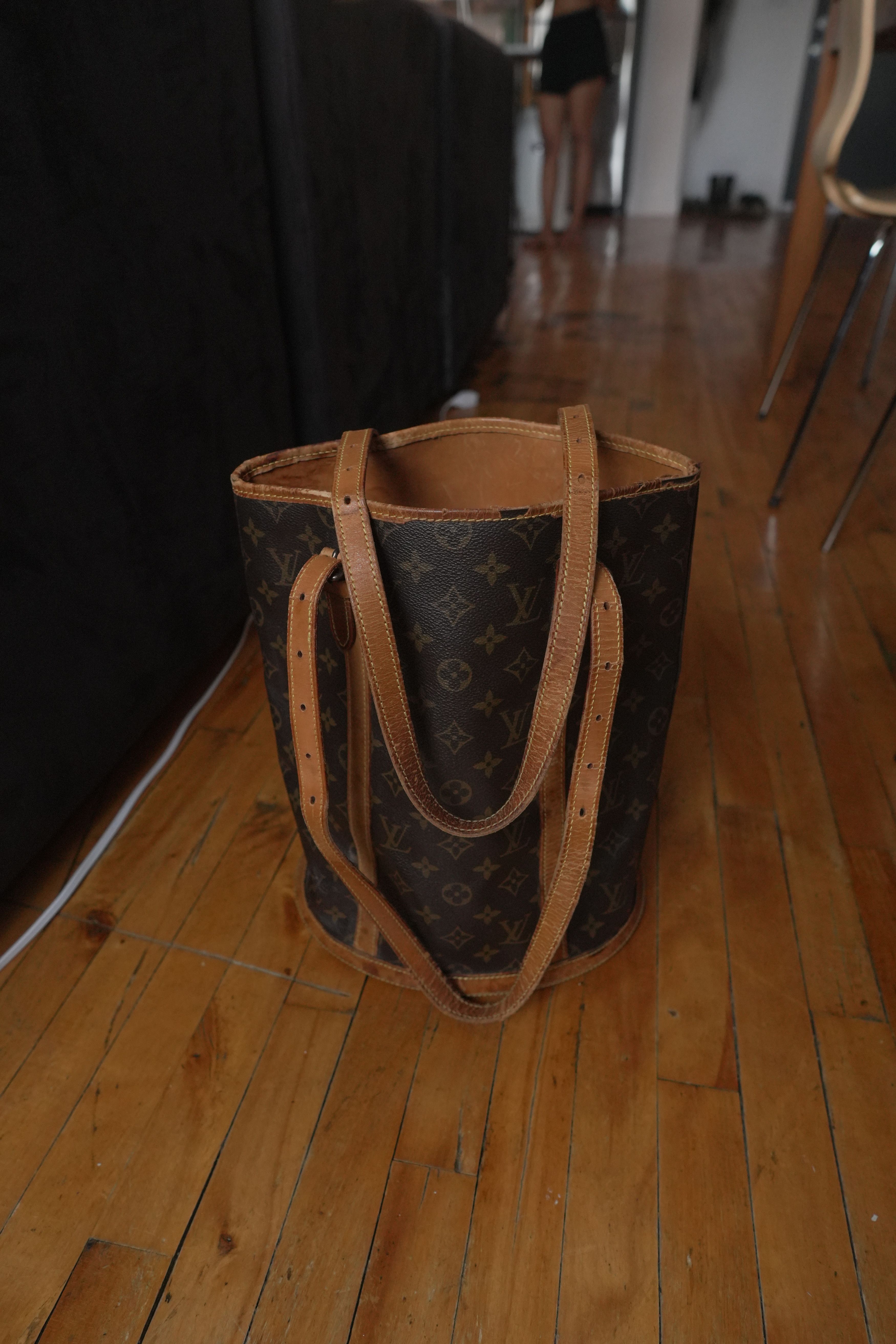 Louis Vuitton Louis Vuitton monogram bucket bag M42236 Size ONE SIZE - 1 Thumbnail