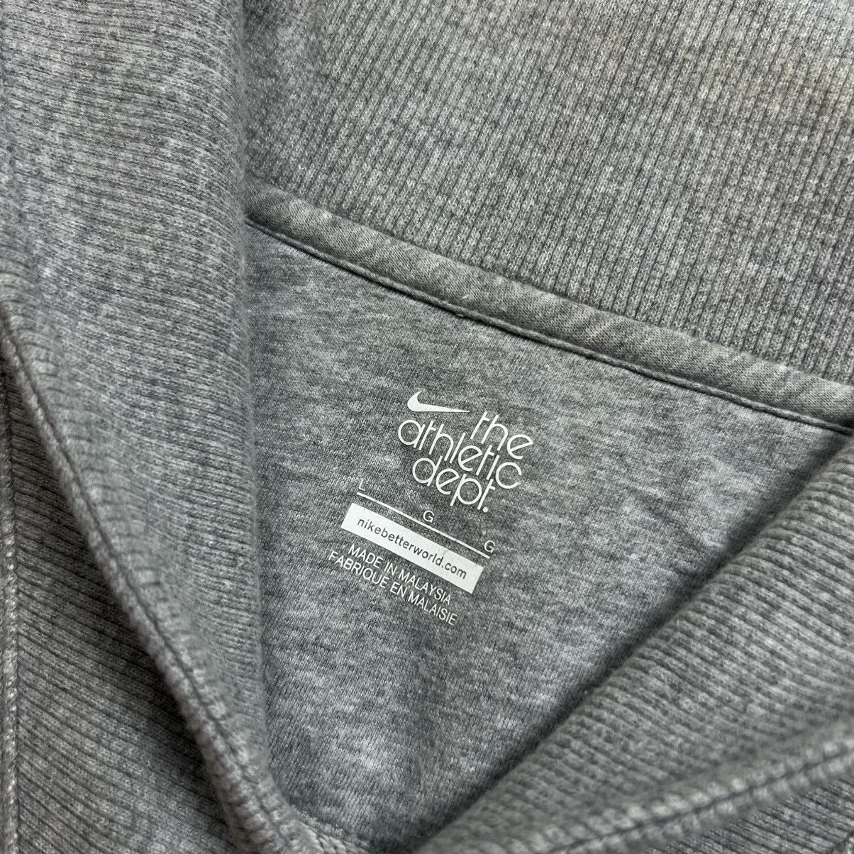 Nike 00s NIKE EMBROIDERED LOGO VINTAGE BUTTON UP CARDIGAN JACKET Size US L / EU 52-54 / 3 - 6 Thumbnail