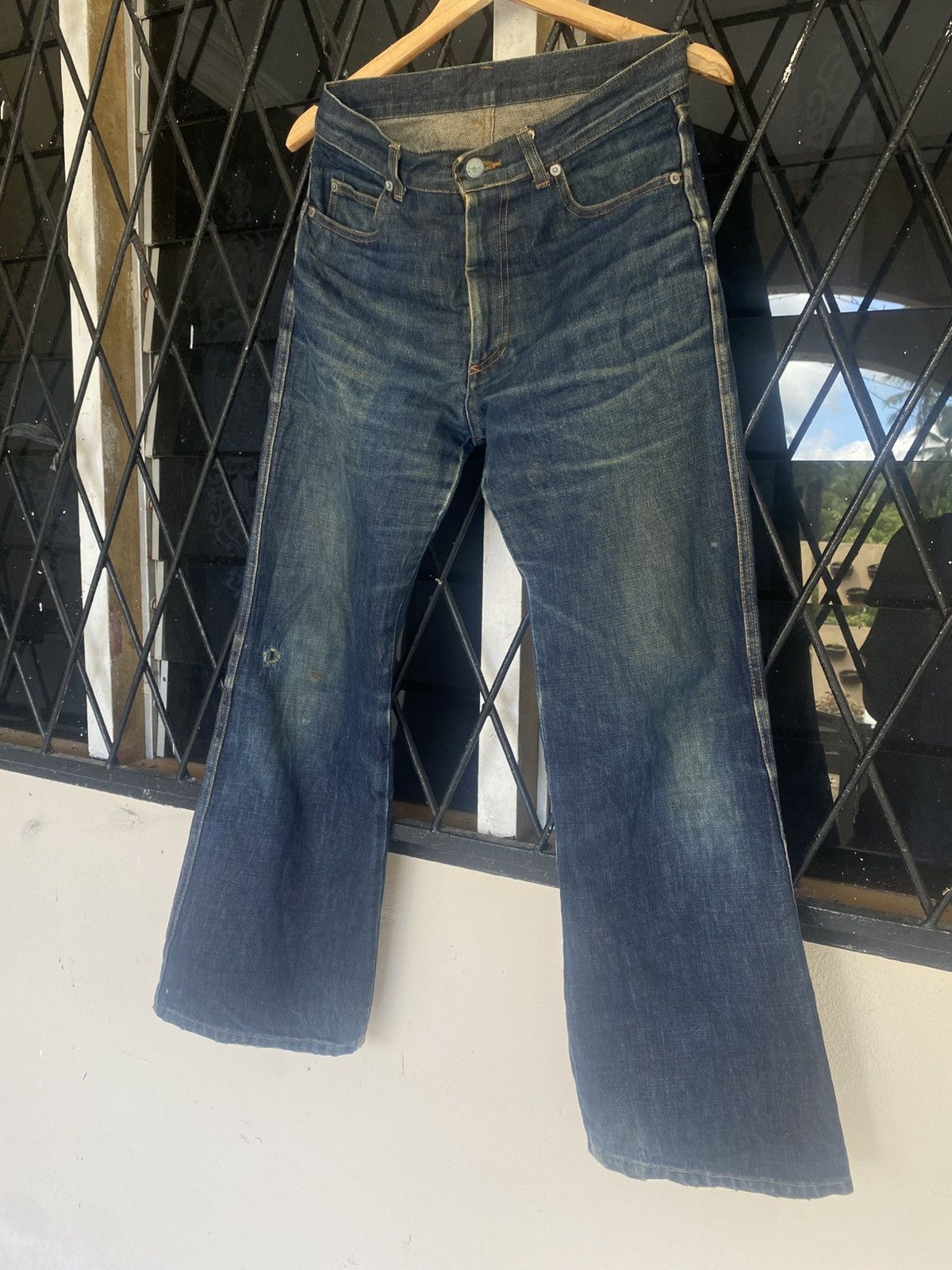 Katharine Hamnett London Katherine Hamnett London Distressed Flare Jeans Size US 31 - 1 Thumbnail