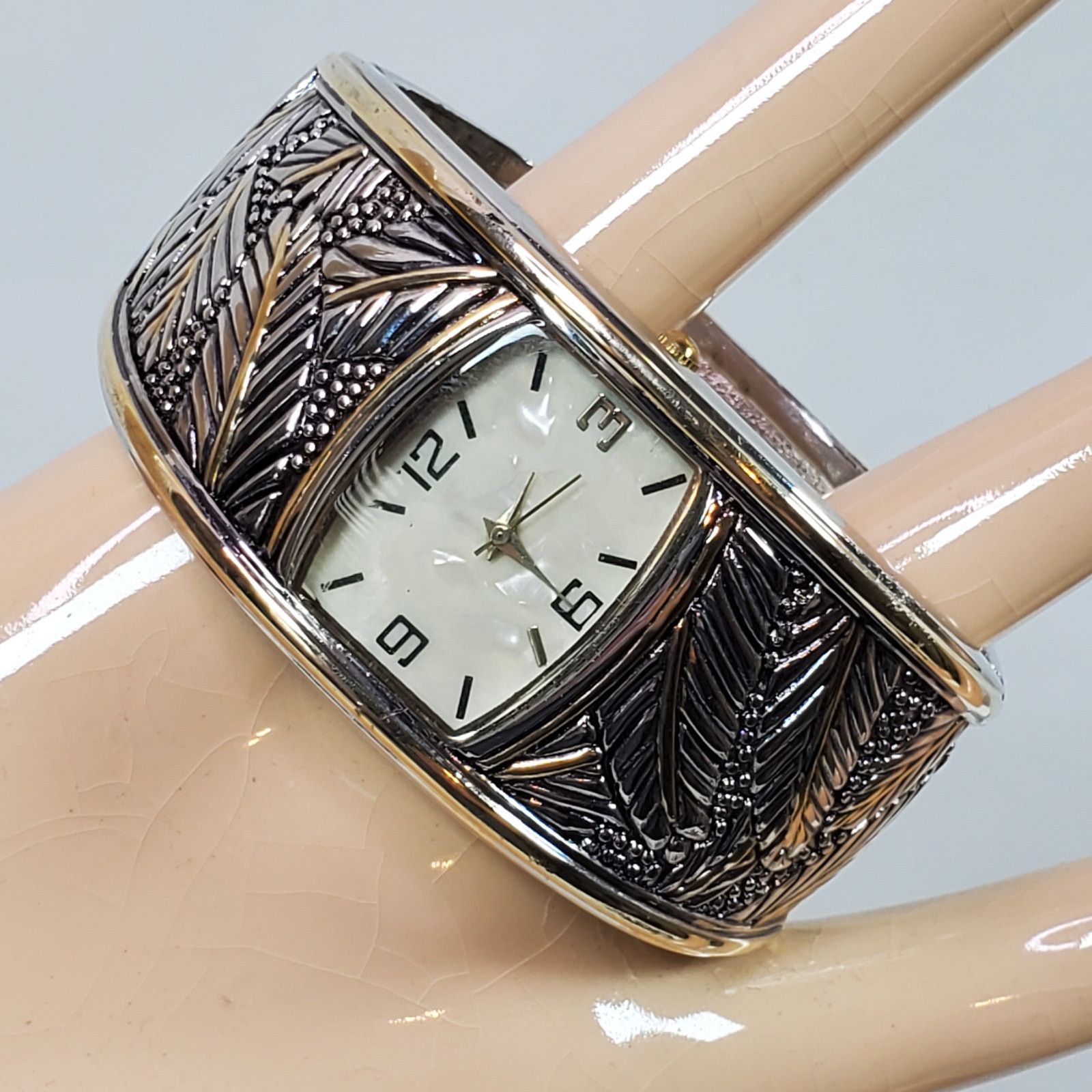 The Unbranded Brand Casual Career Statement Wristwatch Clamp Gold & Silver Tone Size ONE SIZE - 1 Thumbnail