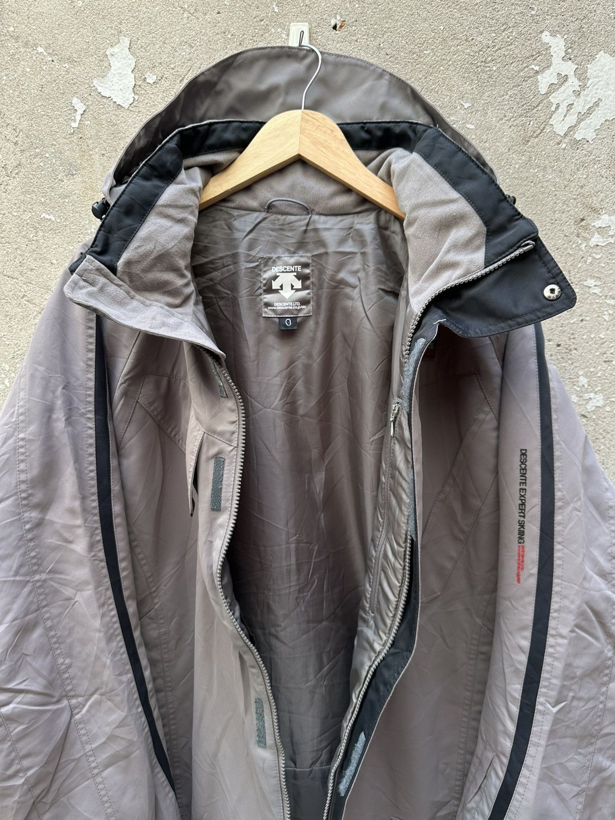 Descente Vintage Descente Expert Sking Jacket Size US L / EU 52-54 / 3 - 3 Thumbnail