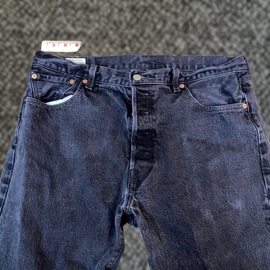 Levi's Levi's 501 Mens 36 x 25 Jeans Button Fly Black Wash Denim Straight Vintage Grunge 501 Levi's Mens Jeans Size US 36 / EU 52 - 1 Thumbnail