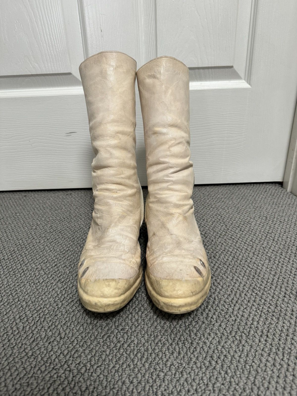 image of Carol Christian Poell Prosthetic Drip Tornado Zip Boots in Ivory, Men's (Size 7)