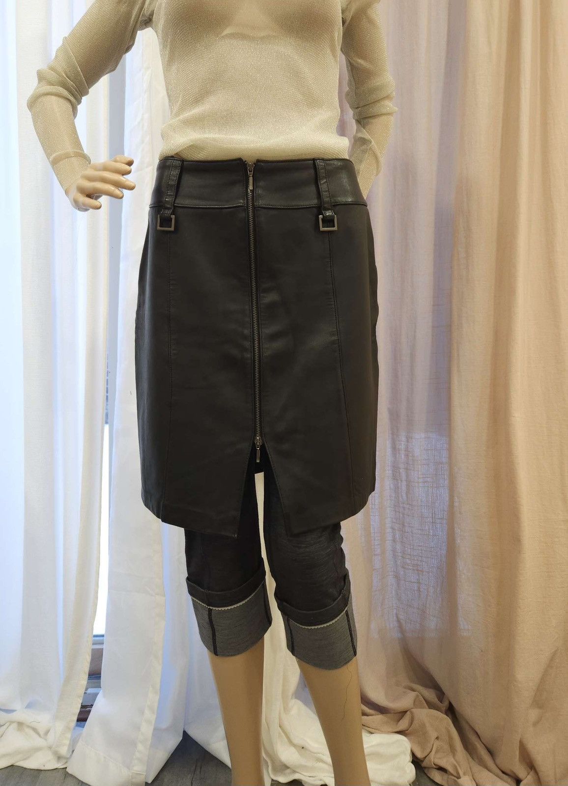 Genuine Leather × Vintage Vintage Genuine Leather Skirt by Tristan & Iseut Size 28" / US 6 / IT 42 - 1 Thumbnail