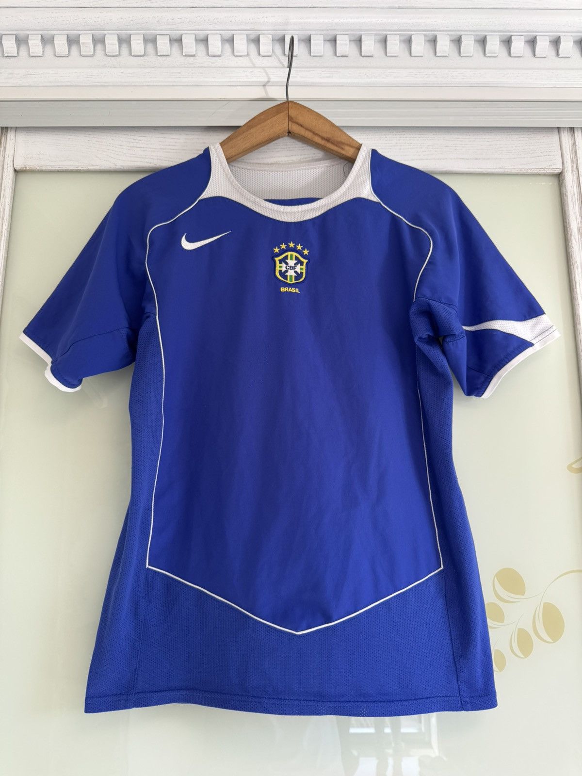 Nike Brazil 2004-2005 Away Soccer Jersey Football Kit Shirt Size US XS / EU 42 / 0 - 5 Thumbnail